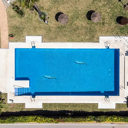 Vivi Homes - Rome Pool, Garden, Golf & * 马尔韦利亚